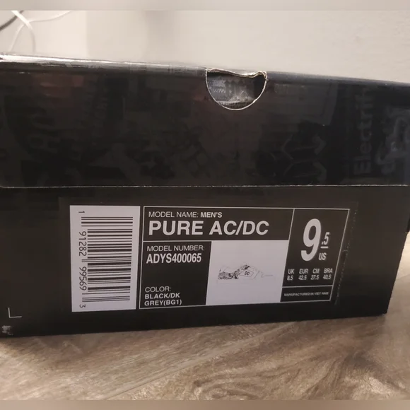 BNWT Mens DC AC/DC Shoes, Size 9.5 - Picture 11 of 12